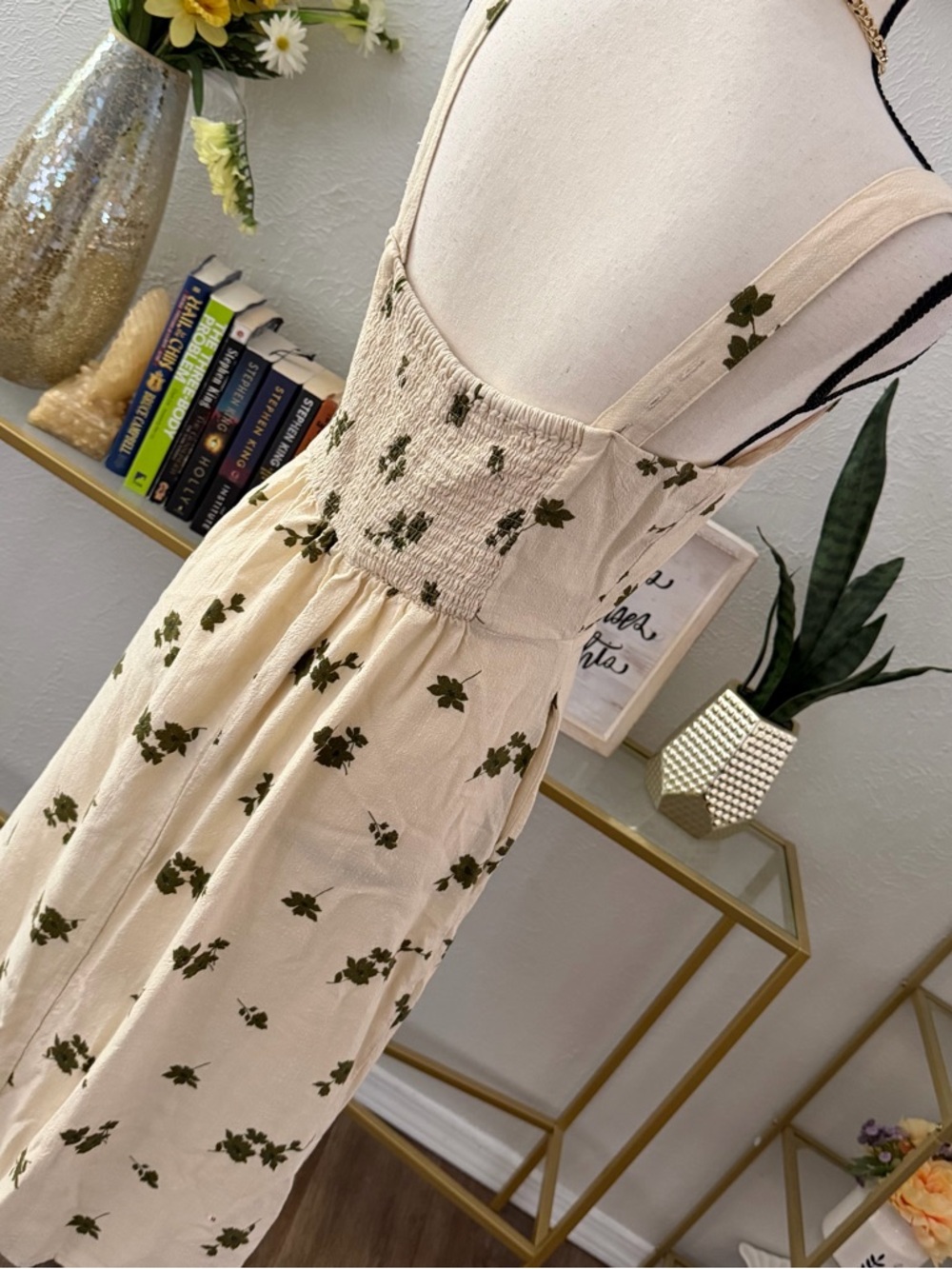 Market & Spruce Cream Midi Dress with Olive Floral Print - Picture 3 of 5